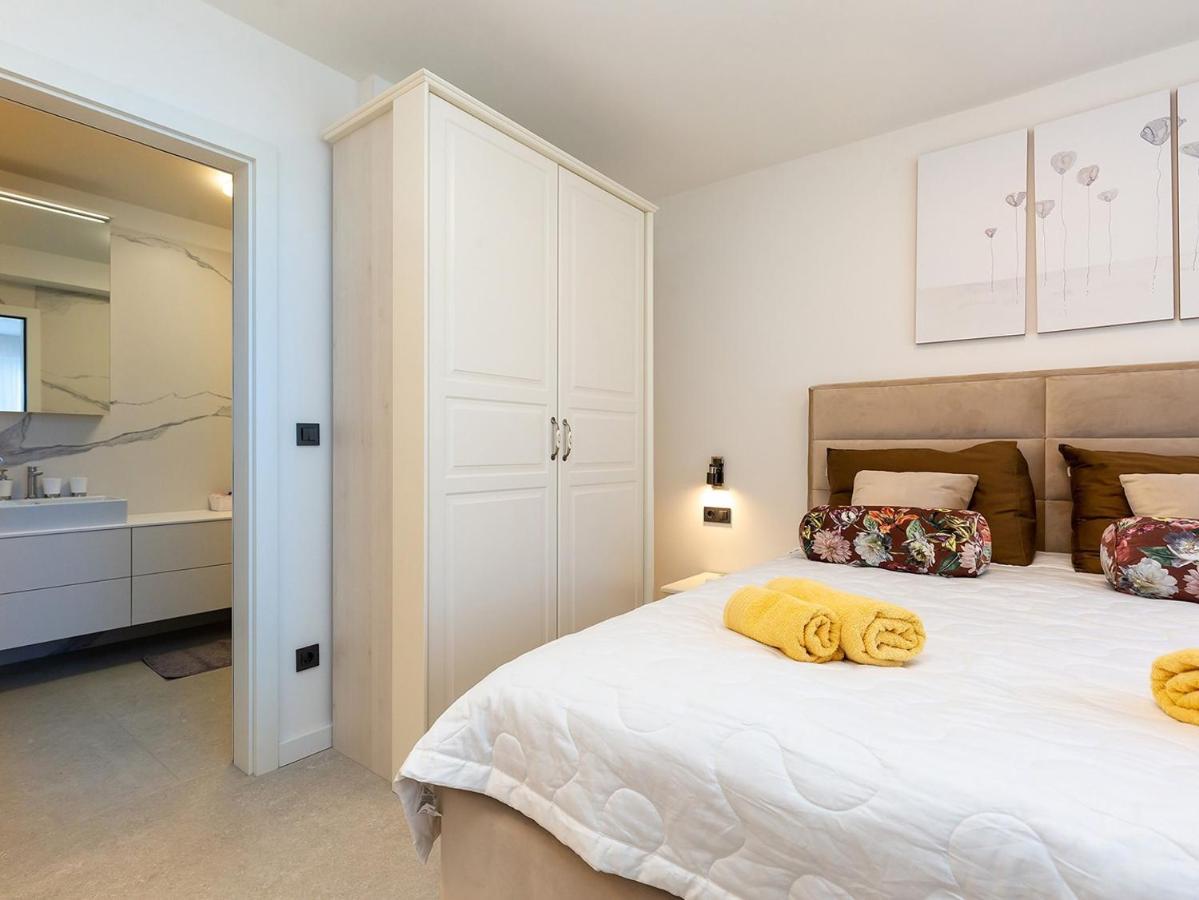 Residence Nar Poreč Kültér fotó