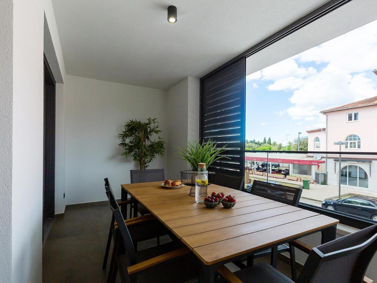 Residence Nar Poreč Kültér fotó